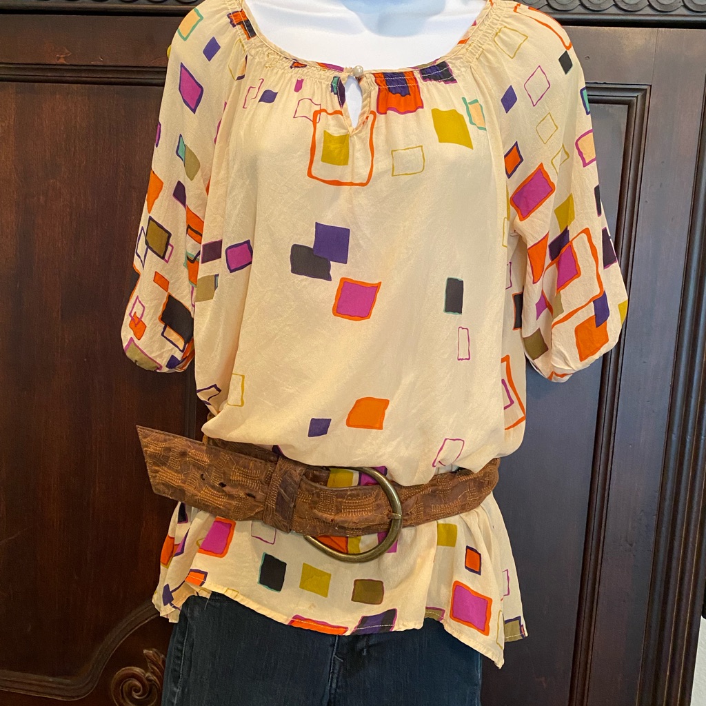 Geometric Versatile Tunic